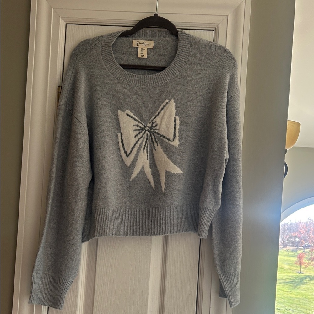 Jessica Simpson Gray Sweater with Bow Design